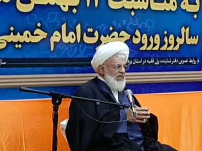امام خامنه‌ای مصداق «مقاومت» در برابر توطئه دشمنان است